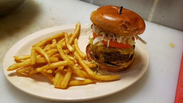 BBQ Burger 1/2 Lb.