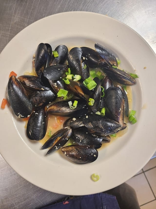 Steamed Mussels.